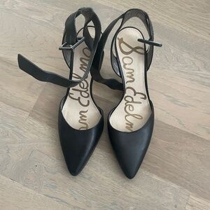Sam Edelman Okala Black Pointed Toe Heel with Thick Ankle Strap - 7.5 - Like New